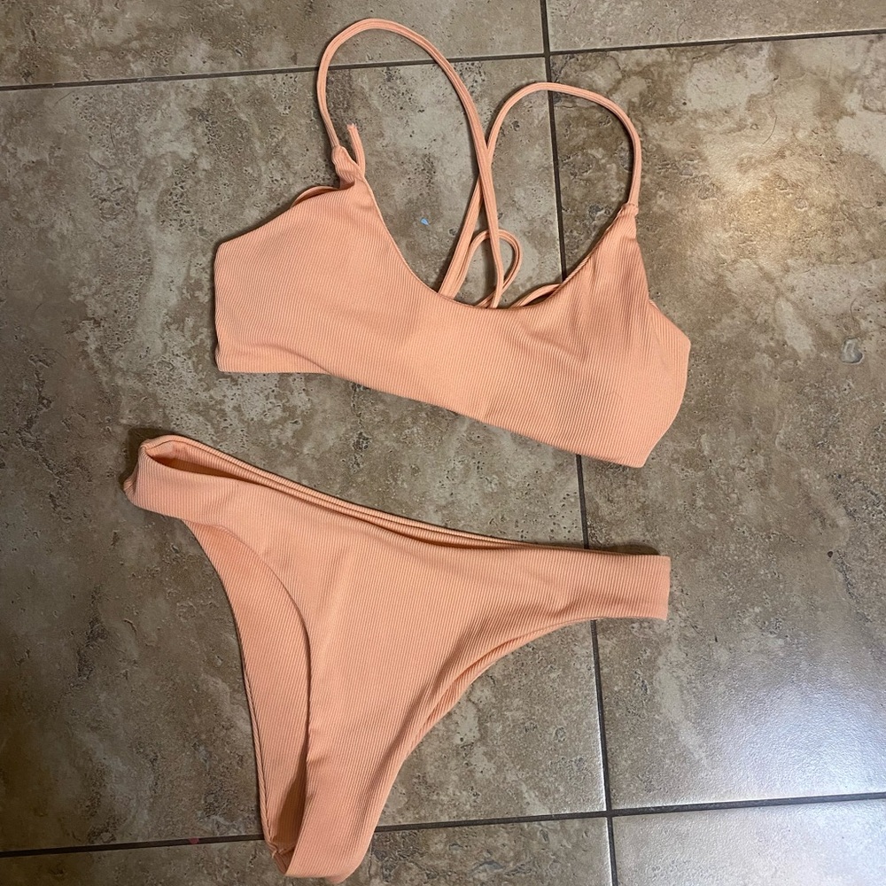SHEIN RIBBED CORAL SWIMSUIT SZ MEDIUM